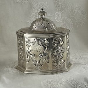A Rare Chinese Silver Cocktail Shaker Made by Zee Sung - Phyllis Tucker  Antiques